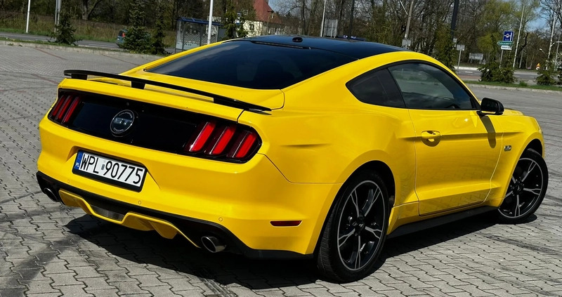 Ford Mustang cena 130000 przebieg: 162100, rok produkcji 2016 z Płock małe 326